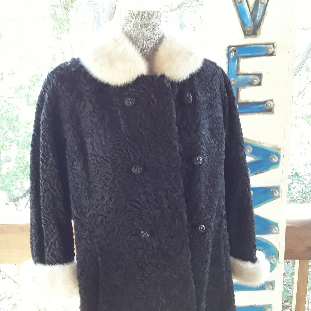 Ventage velvet fur coat